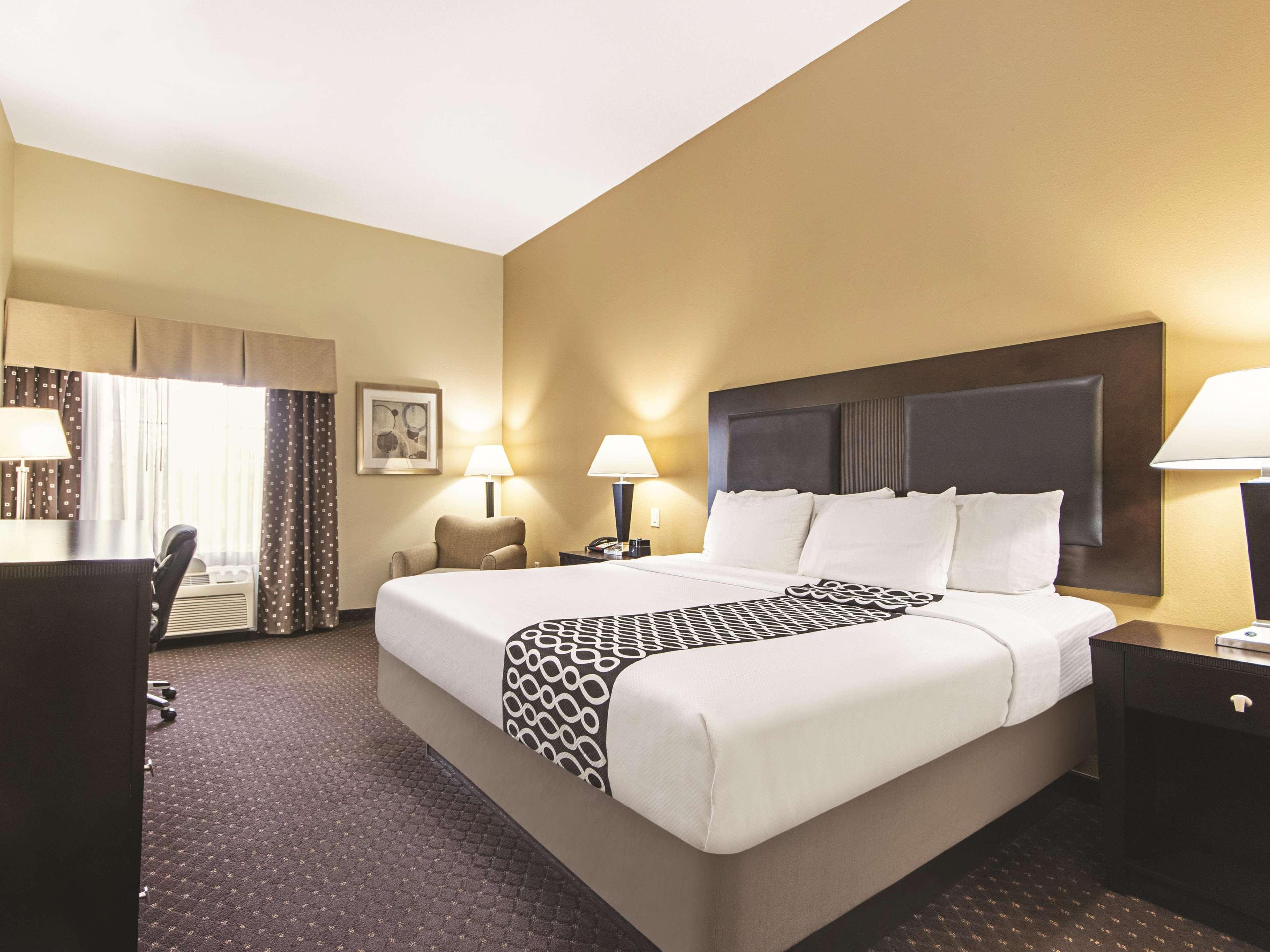 La Quinta By Wyndham Houston New Caney Exteriör bild
