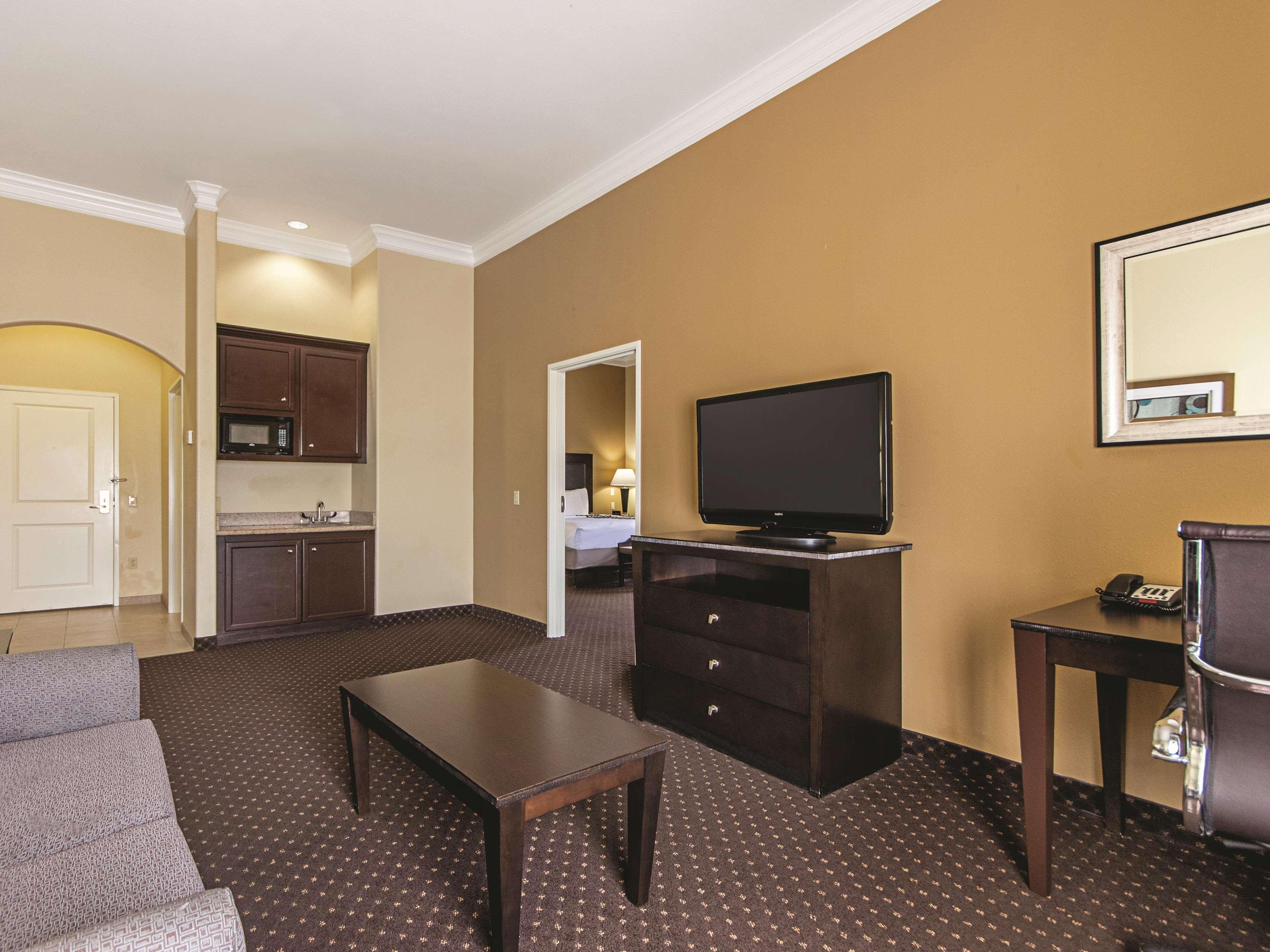 La Quinta By Wyndham Houston New Caney Exteriör bild