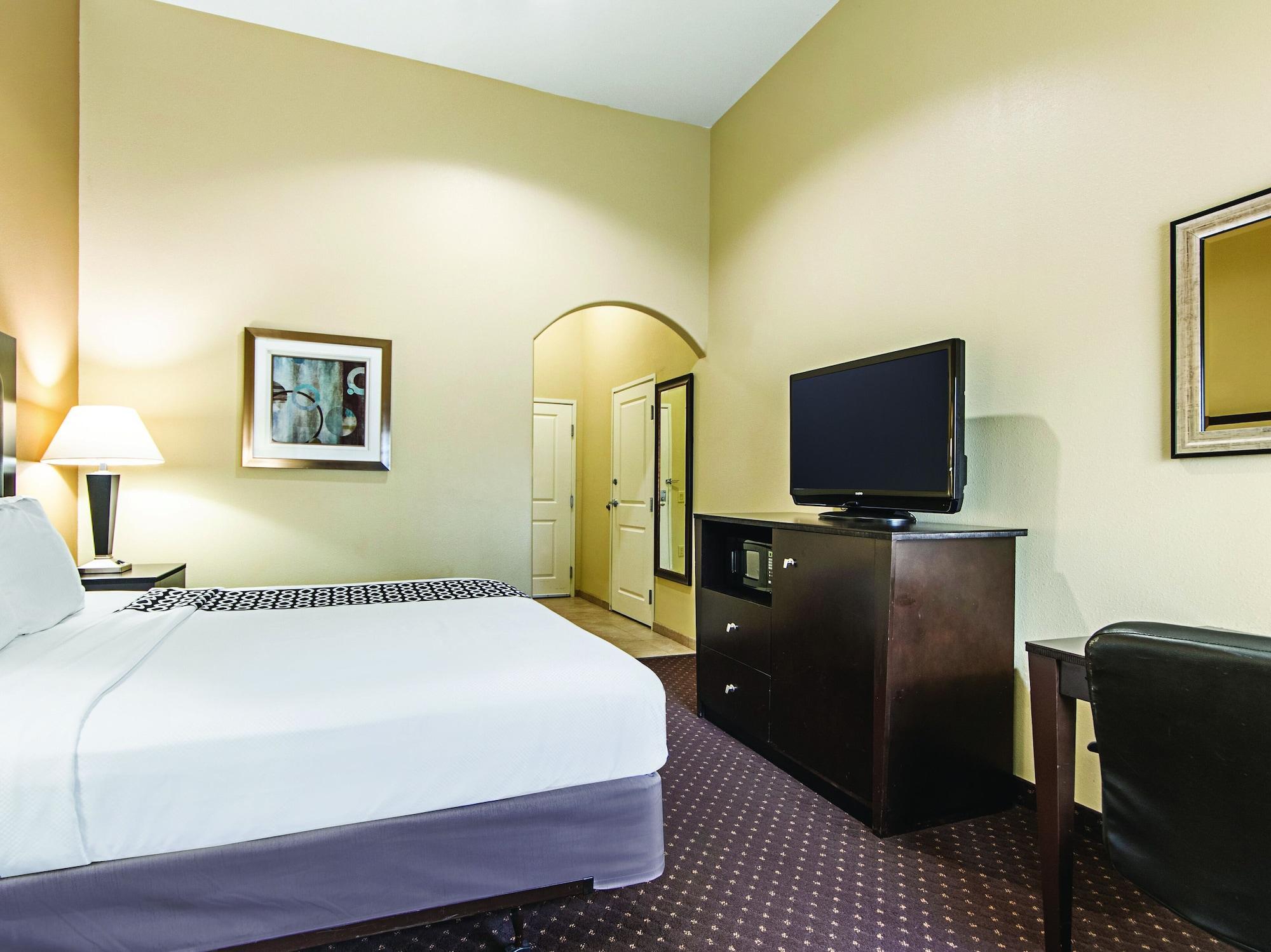La Quinta By Wyndham Houston New Caney Exteriör bild