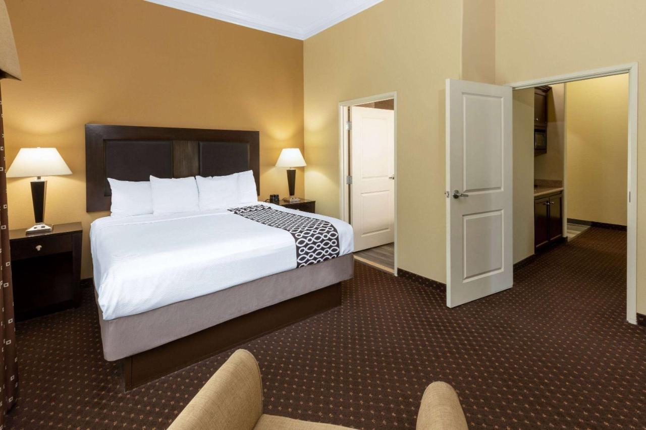 La Quinta By Wyndham Houston New Caney Exteriör bild