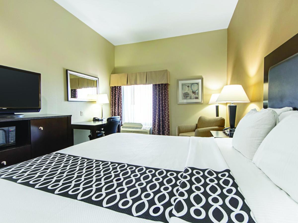 La Quinta By Wyndham Houston New Caney Exteriör bild