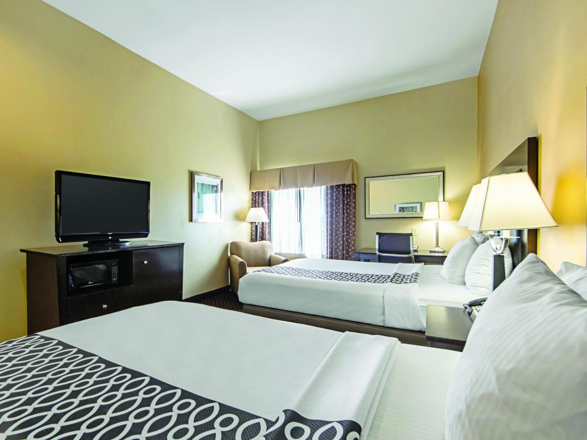La Quinta By Wyndham Houston New Caney Exteriör bild
